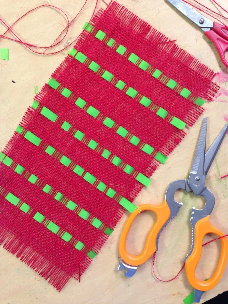 Weaving projects for kids with burlap and ribbon. 